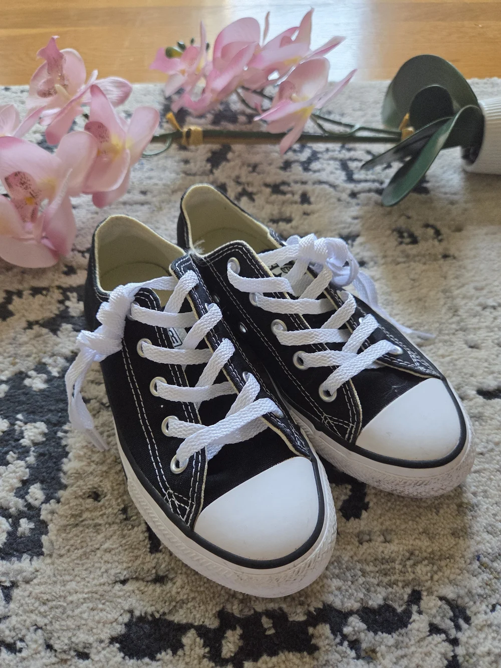 Converse Chuck Taylor All Star Sneakers Youth Size 13 Low Top